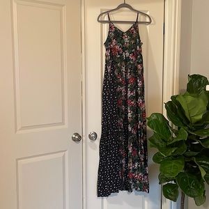 Gorgeous floral Maxi dress. Maternity friendly. Flowy and Boho. Worn once!